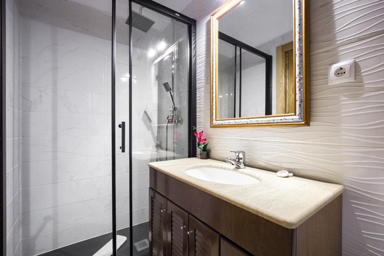 Charming Tirso De Molina I Apartment มาดริด ภายนอก รูปภาพ